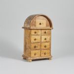 1420 4447 CHEST OF DRAWERS